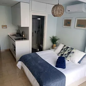 exclusive-beach-studio-playa-malagueta.1costadelsol.com/